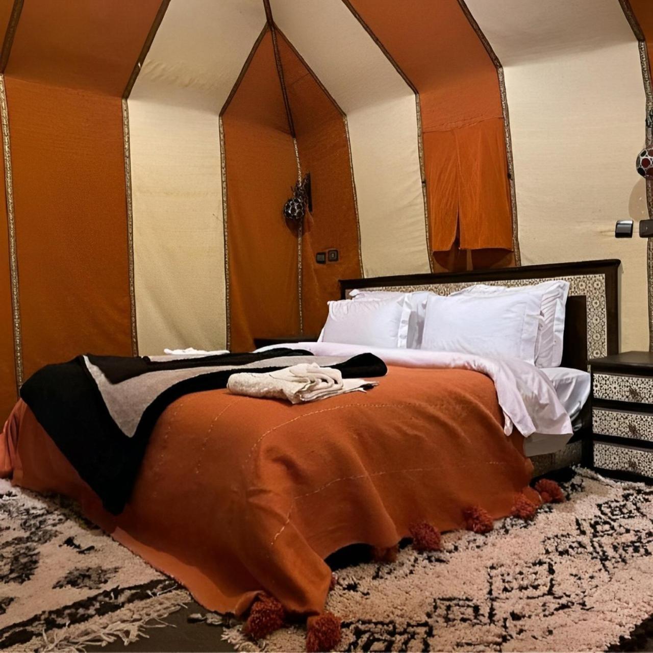 Готель Exceptional Luxury Camp Мерзуга Екстер'єр фото