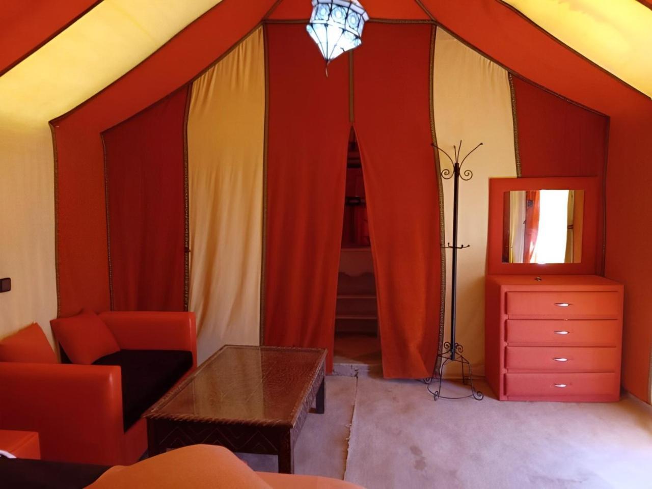Готель Exceptional Luxury Camp Мерзуга Екстер'єр фото