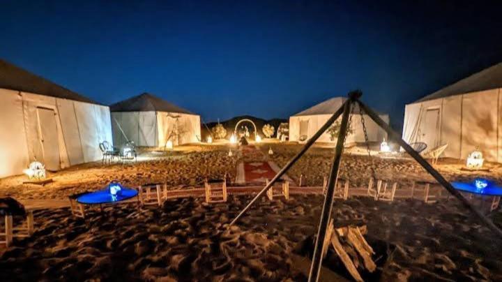 Готель Exceptional Luxury Camp Мерзуга Екстер'єр фото