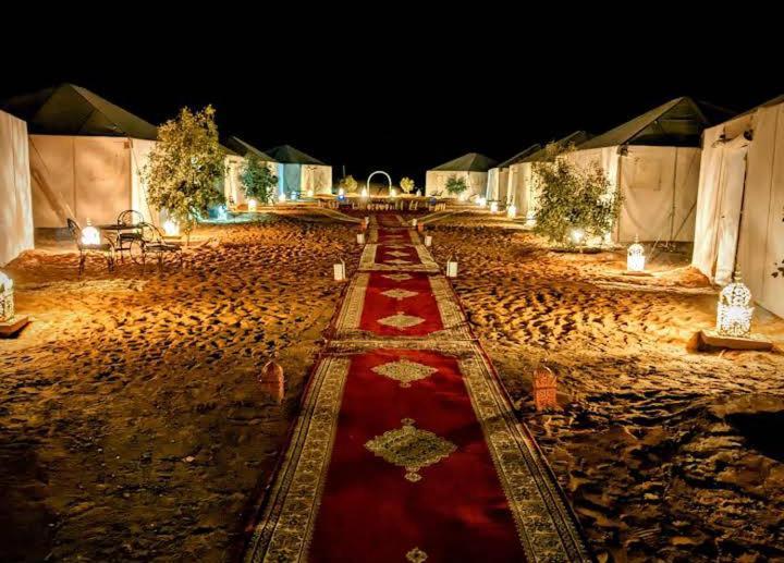 Готель Exceptional Luxury Camp Мерзуга Екстер'єр фото